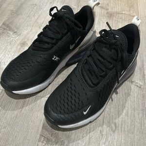 Women nike 270 shoes size 6